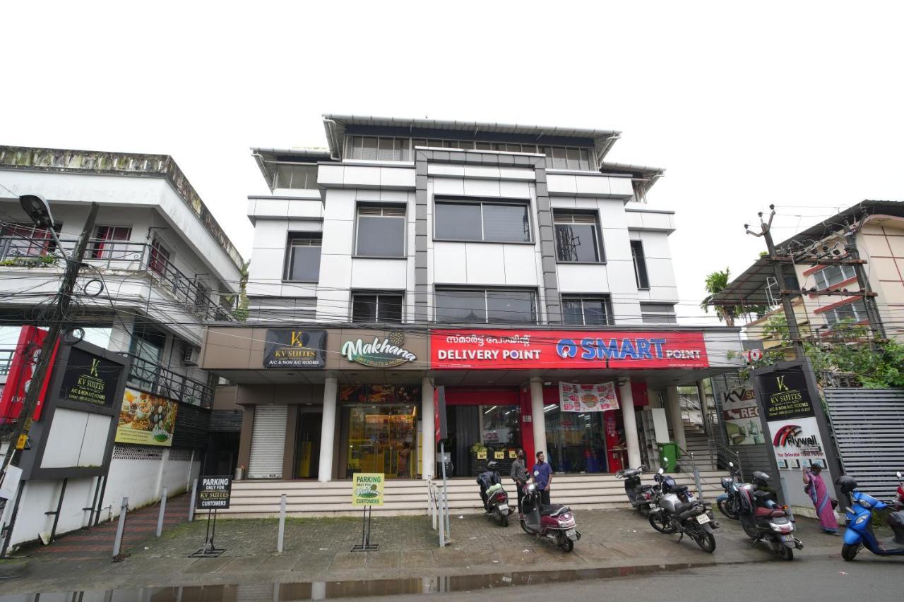K V Suites Kochi Exteriör bild