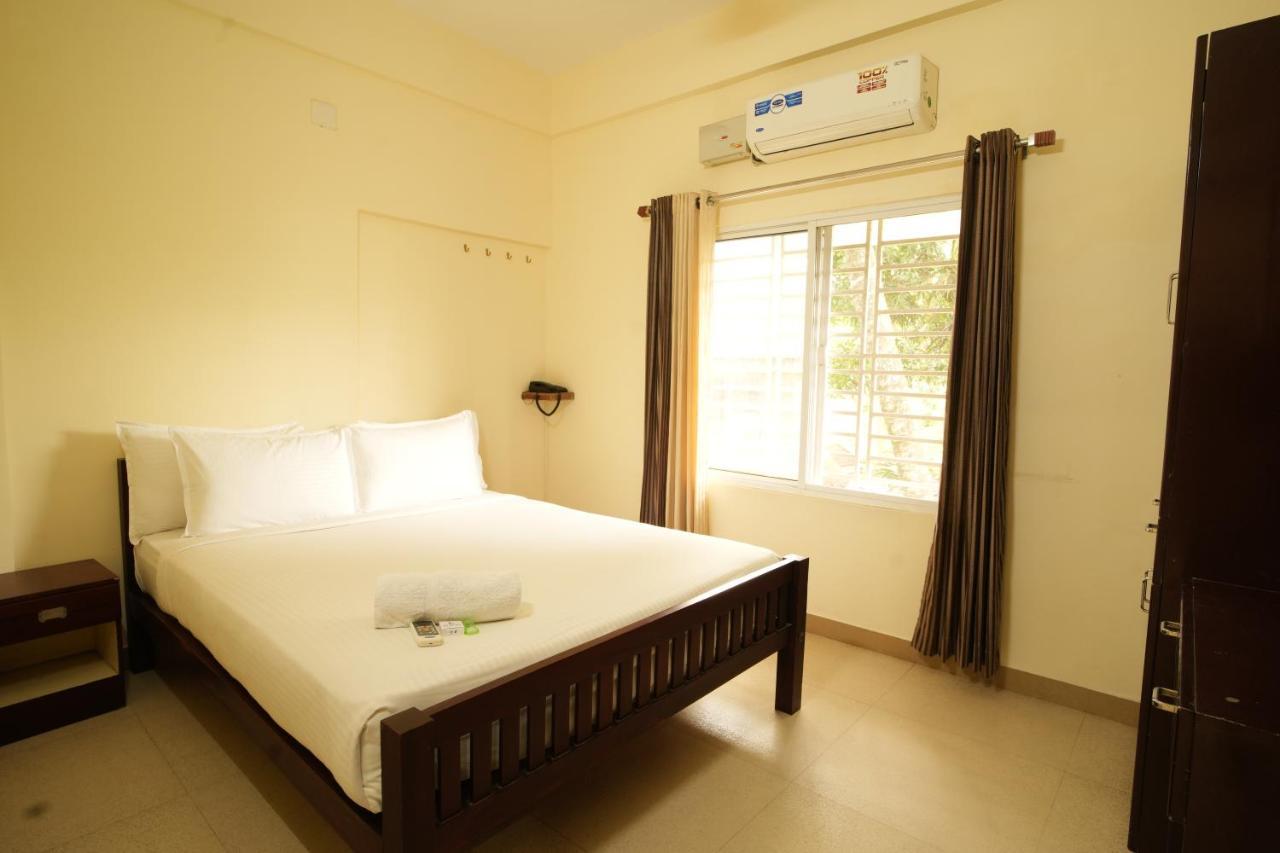 K V Suites Kochi Exteriör bild