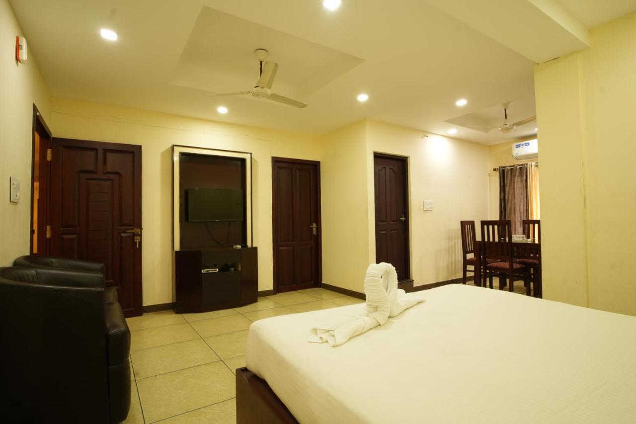K V Suites Kochi Exteriör bild