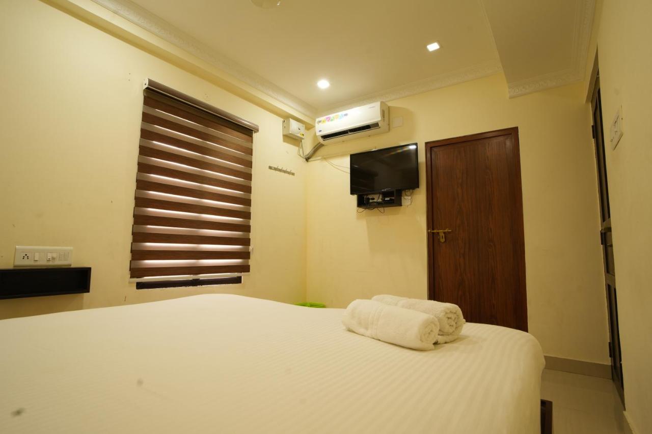 K V Suites Kochi Exteriör bild