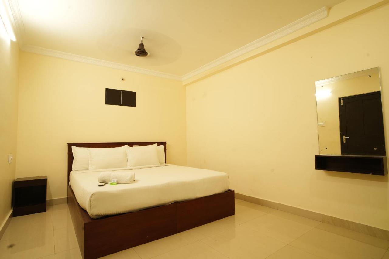 K V Suites Kochi Exteriör bild